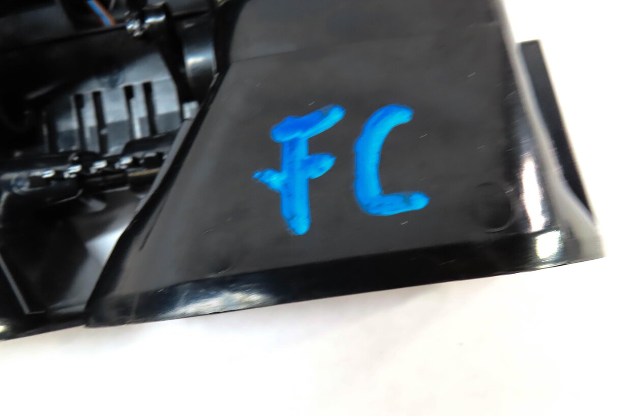 Thumbnail 5: 2012 MERCEDES E350 SEDAN (W212) FRONT CENTER DASH DUAL HVAC A/C HEATER AIR VENT