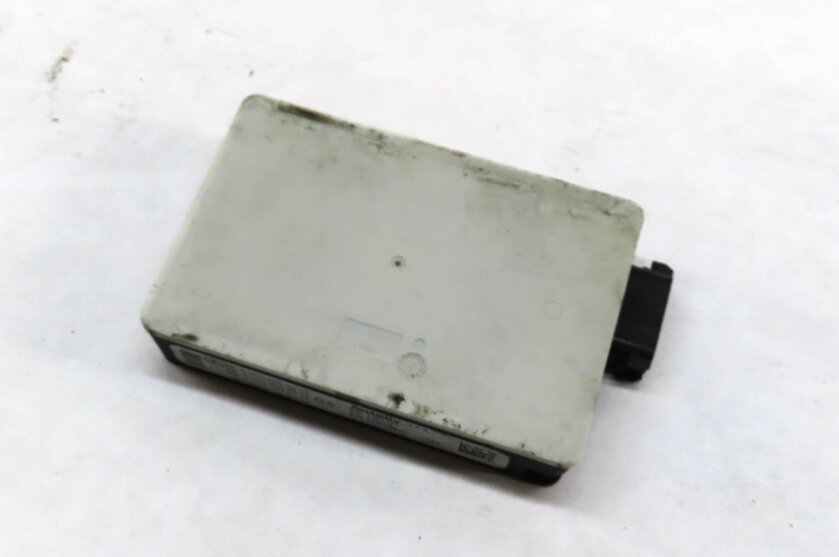 2012 MERCEDES E350 SEDAN (W212) REAR BLIND SPORT RADAR ALERT MODULE 0009050210