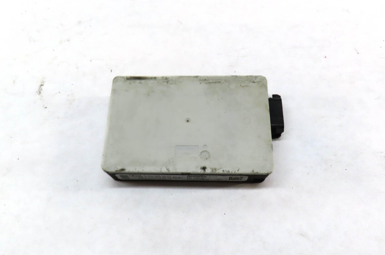 Thumbnail 2: 2012 MERCEDES E350 SEDAN (W212) REAR BLIND SPORT RADAR ALERT MODULE 0009050210
