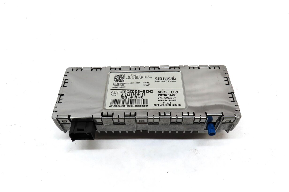 Thumbnail 2: 10-16 MERCEDES C250 C300 C350 E350 E550 GLK350 ML350 - SIRIUS SATELLITE RECEIVER