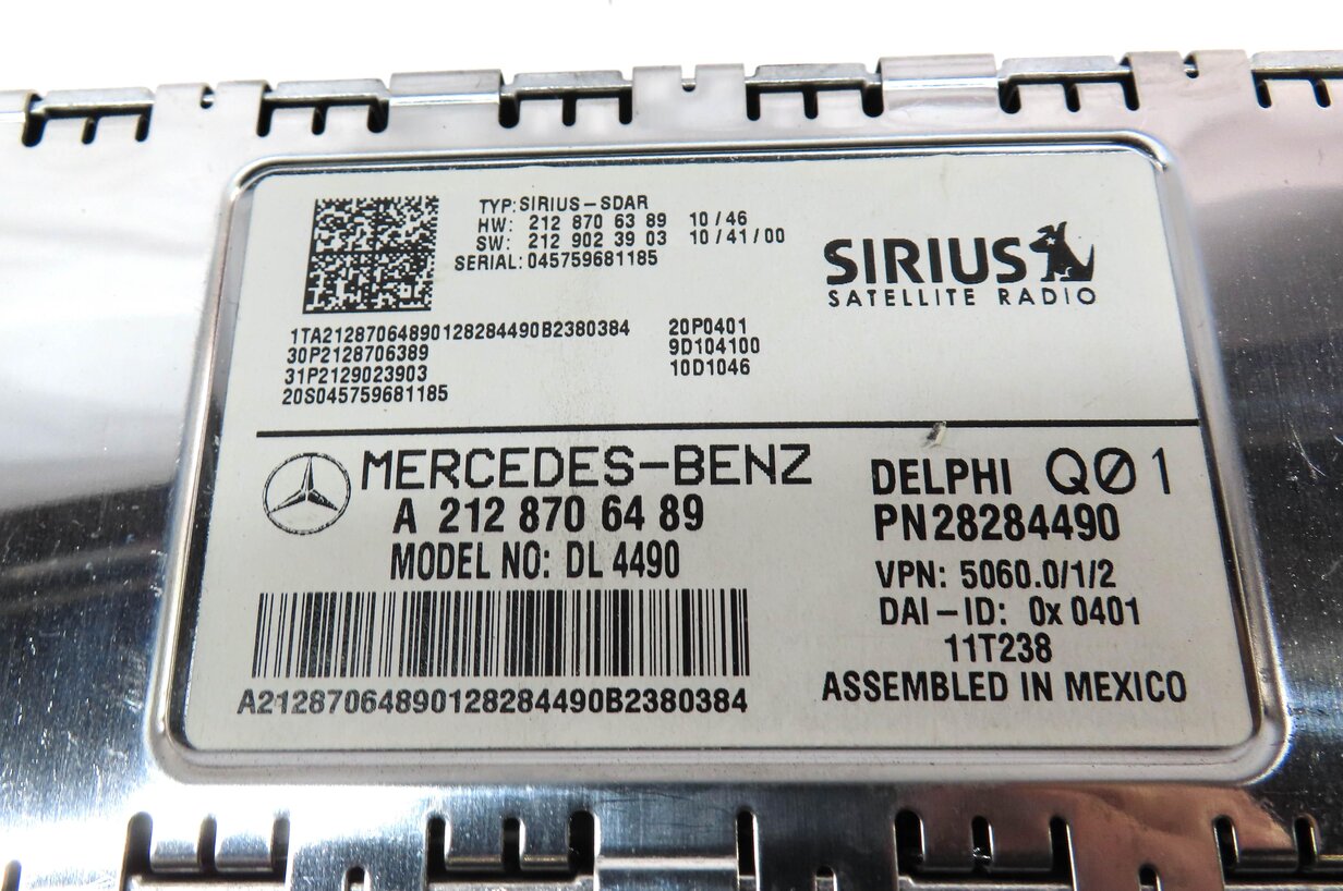Thumbnail 4: 10-16 MERCEDES C250 C300 C350 E350 E550 GLK350 ML350 - SIRIUS SATELLITE RECEIVER