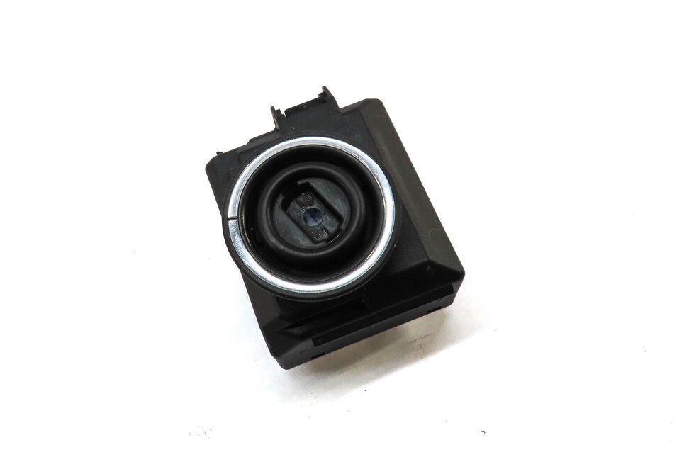 2010-2015 MERCEDES E GLK CLS SLS CLASS (C197 W204 W212 X204) IGNITION SWITCH