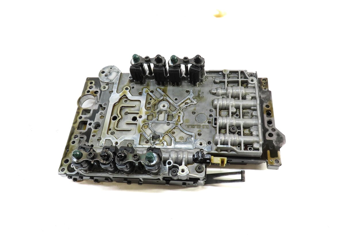 Thumbnail 2: 2012 MERCEDES E350 SEDAN (W212) 3.5L TURBO (M276) AUTO TRANS VALVE BODY BLOCK
