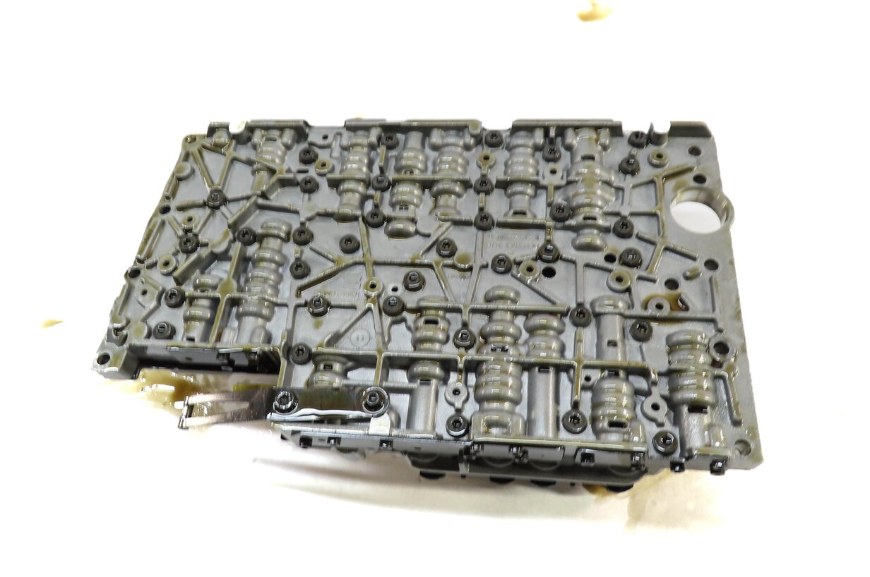 Thumbnail 4: 2012 MERCEDES E350 SEDAN (W212) 3.5L TURBO (M276) AUTO TRANS VALVE BODY BLOCK