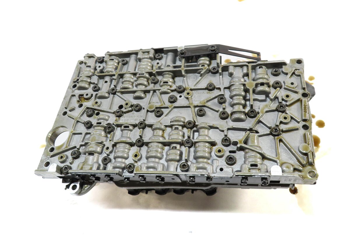 Thumbnail 5: 2012 MERCEDES E350 SEDAN (W212) 3.5L TURBO (M276) AUTO TRANS VALVE BODY BLOCK