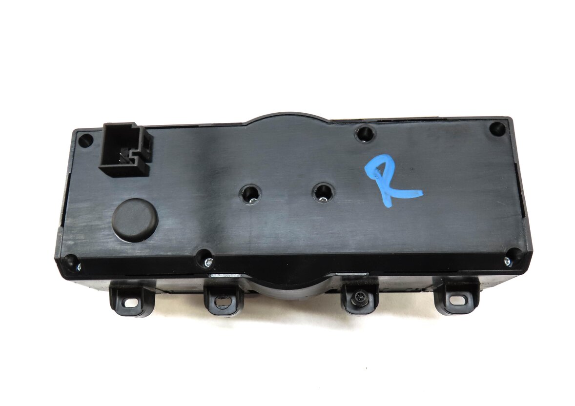 Thumbnail 4: 2006-2011 MB GL320 GL350 GL450 GL550 ML320 ML350 R320 R350 REAR CLIMATE CONTROL
