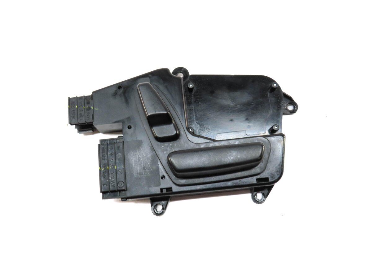 Thumbnail 2: 2010 MERCEDES GL350 (X164) FRONT RIGHT PASSENGER SEAT ADJUST ADJUSTMENT SWITCH