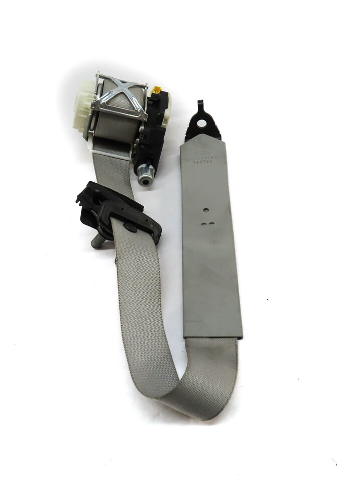 Thumbnail 2: 2010 MERCEDES GL350 (X164) REAR RIGHT 3RD ROW SEATBELT RETRACTOR (GRAY)