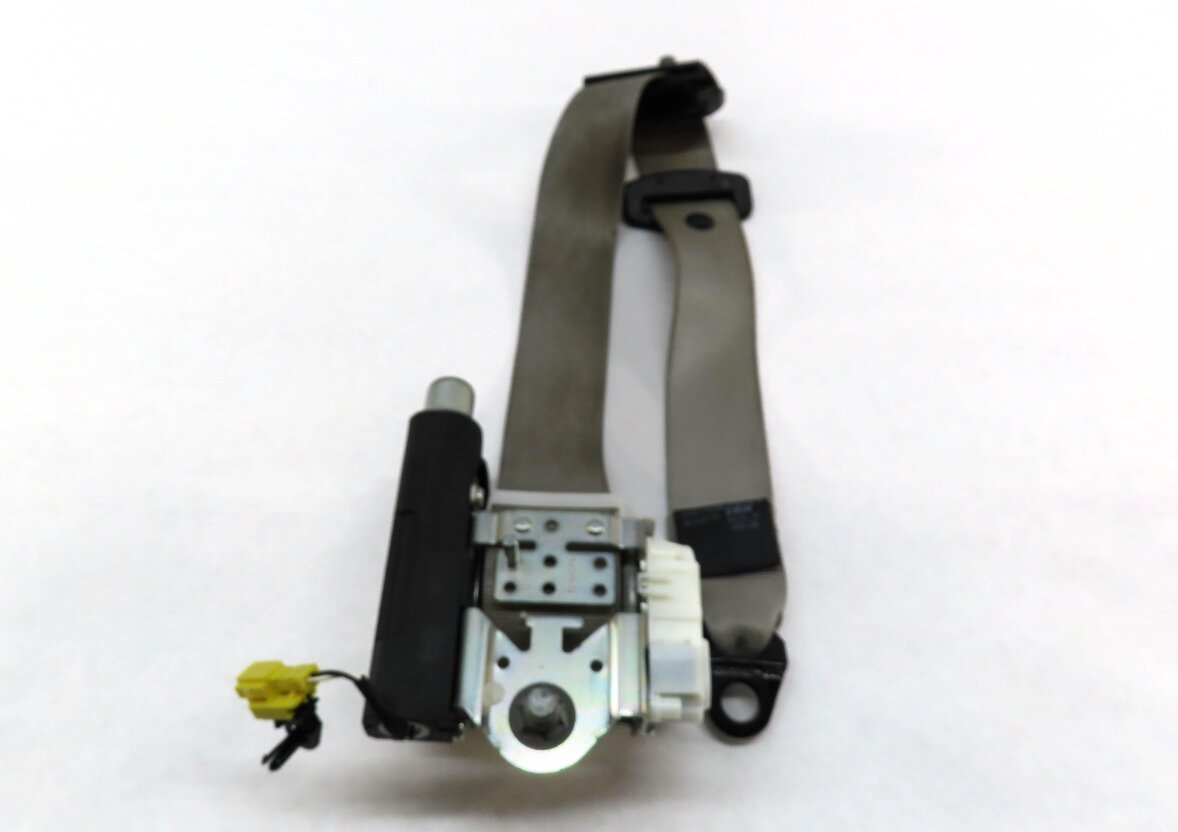 Thumbnail 3: 2010 MERCEDES GL350 (X164) REAR RIGHT 2ND ROW SEATBELT RETRACTOR (GRAY)