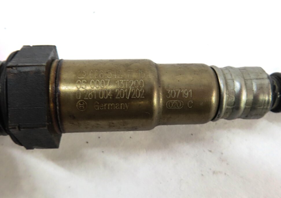 Thumbnail 4: 2010 MERCEDES GL350 (X164) 3.0L TURBO DIESEL ENGINE (OM642) O2 OXYGEN SENSOR
