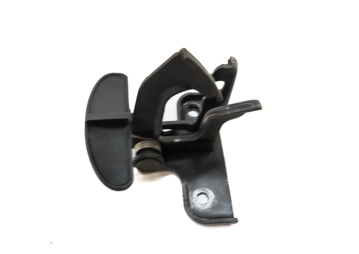 Thumbnail 3: 2010 MERCEDES GL350 (X164) HOOD SAFETY HOOK CATCH RELEASE LEVER w/ HOOD SHOCKS