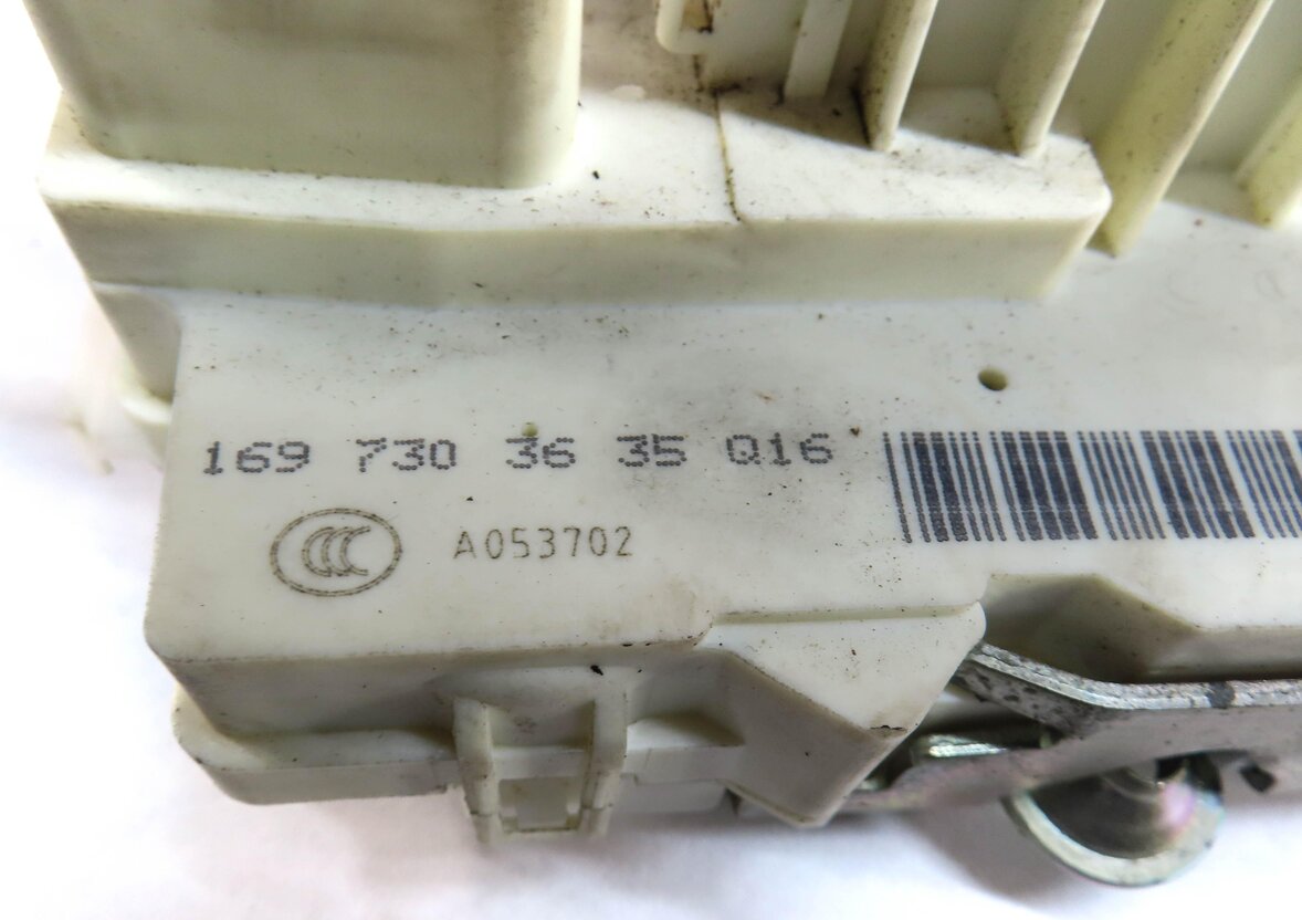 Thumbnail 6: 08-12 MERCEDES GL-CLASS (X164) RIGHT REAR KEYLESS GO DOOR LOCK LATCH ACTUATOR