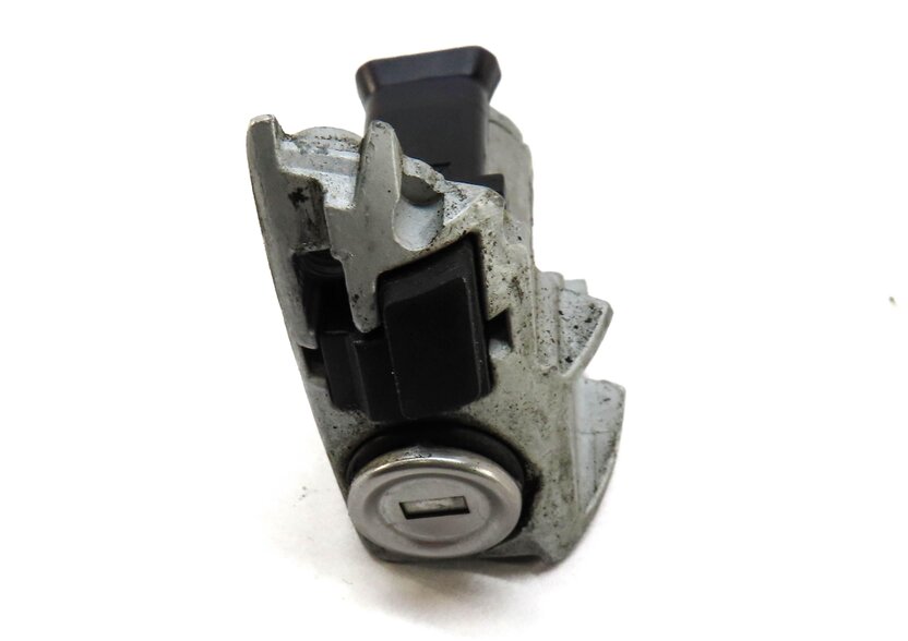 Thumbnail 4: 2010 MERCEDES GL350 (X164) FRONT LEFT DRIVER DOOR LOCK CYLINDER w/ KEY
