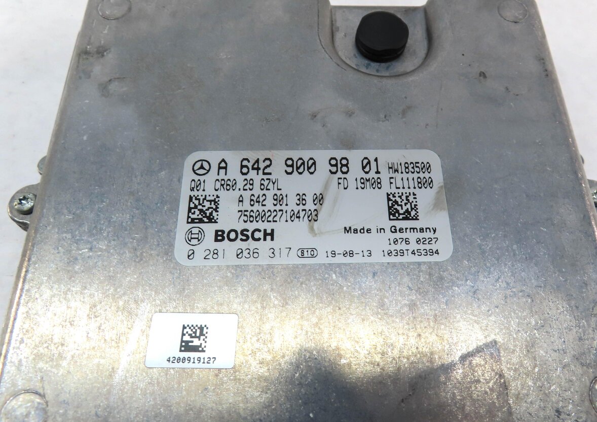 Thumbnail 4: 10-12 MERCEDES E GL ML R (W164 W212 W251 X164) 3.0L DIESEL ENGINE CONTROL MODULE