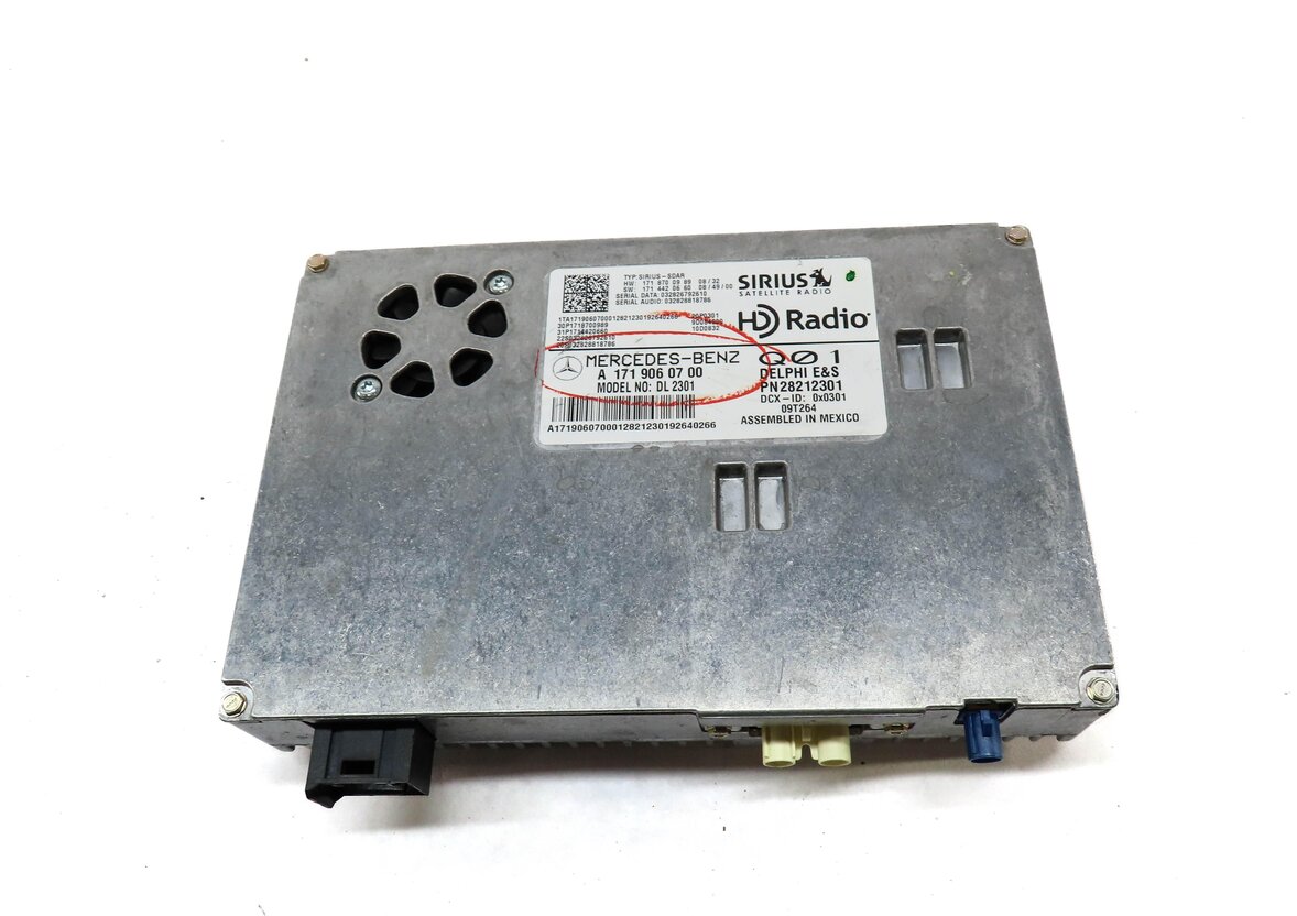 Thumbnail 2: 2010 MERCEDES GL350 (X164) SIRIUS SATELLITE RADIO CONTROL MODULE 1719060700