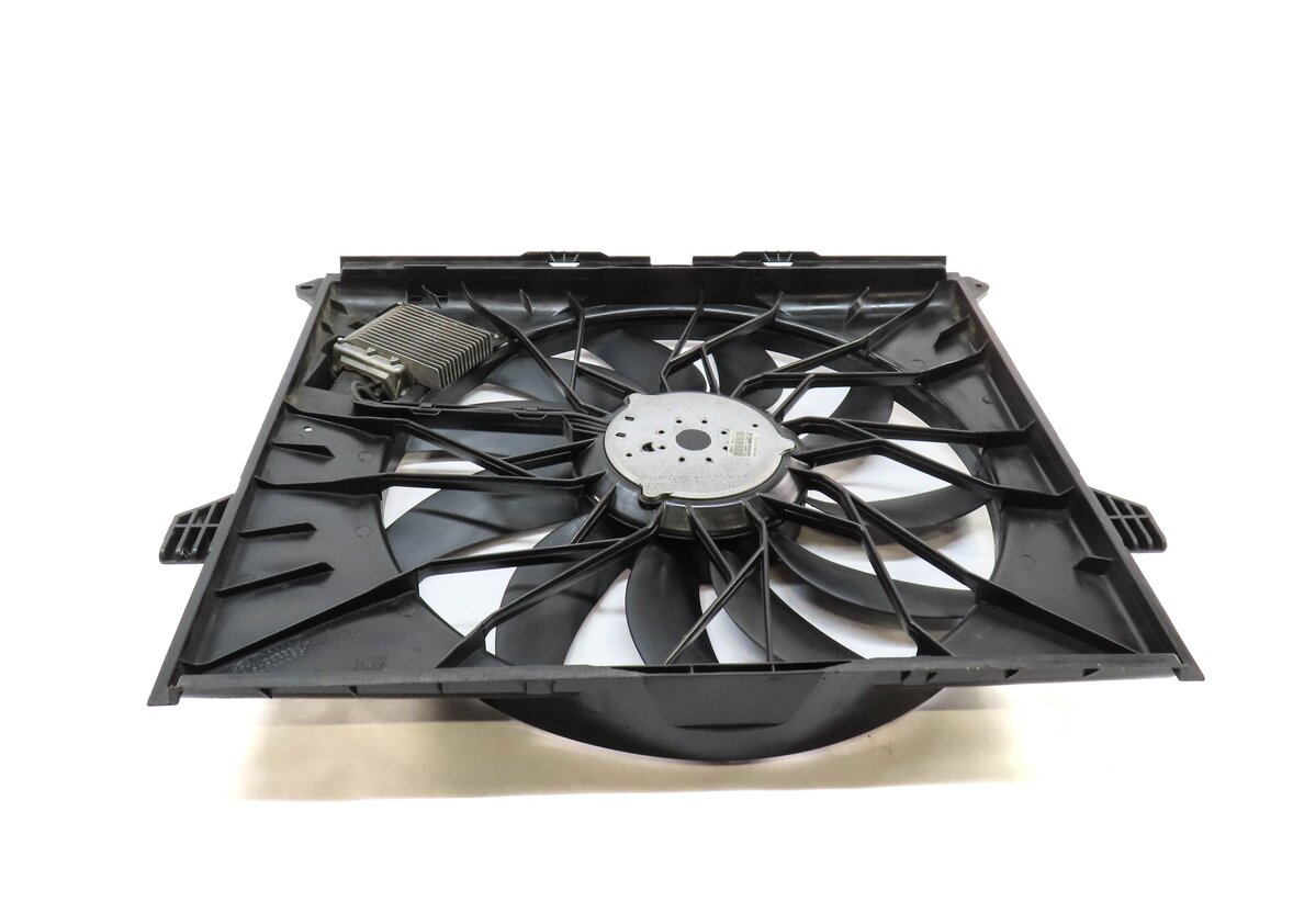 Thumbnail 2: 2007-2012 MERCEDES GL ML R CLASS (X164 W164 W251) RADIATOR COOLING FAN w/ SHROUD