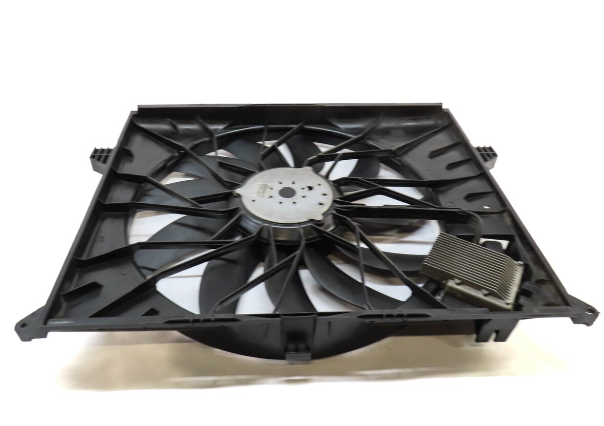 Thumbnail 3: 2007-2012 MERCEDES GL ML R CLASS (X164 W164 W251) RADIATOR COOLING FAN w/ SHROUD