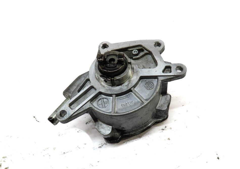 08-13 MERCEDES E320 E350 GL320 GL350 ML320 ML350 R350 - 3.0L DIESEL VACUUM PUMP