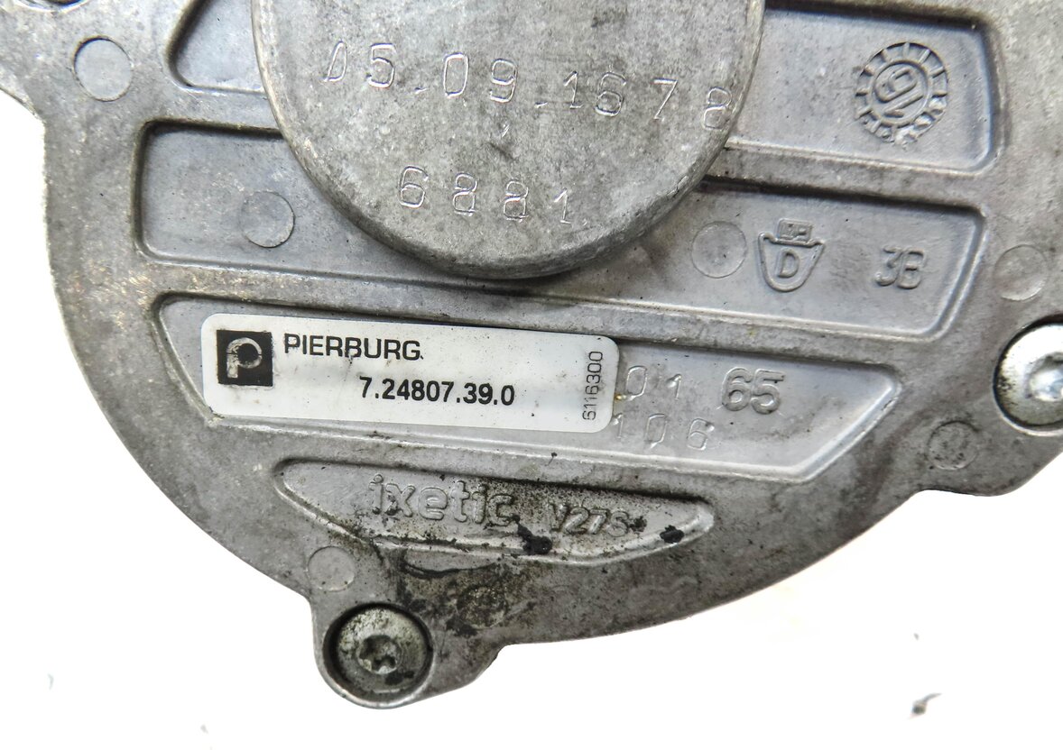 Thumbnail 5: 08-13 MERCEDES E320 E350 GL320 GL350 ML320 ML350 R350 - 3.0L DIESEL VACUUM PUMP