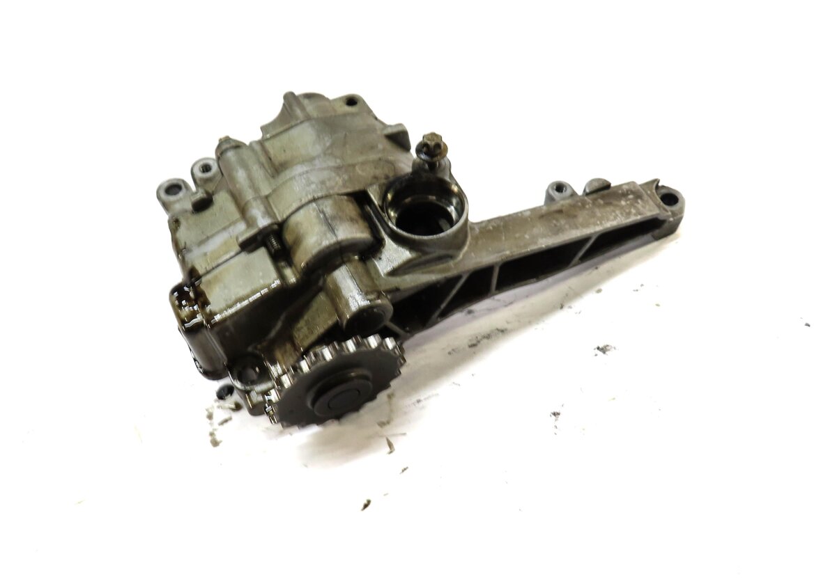 2010 MERCEDES GL350 (X164) 3.0L TURBO DIESEL ENGINE (OM642) OIL PUMP 8421810647