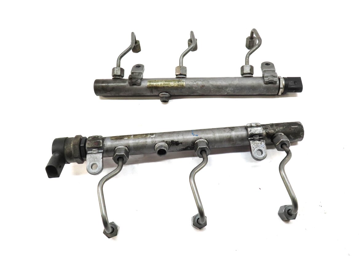 Thumbnail 2: 2010 MERCEDES GL350 X164 3.0L TURBO DIESEL ENGINE OM642 FUEL RAIL SET2 w/ LINES