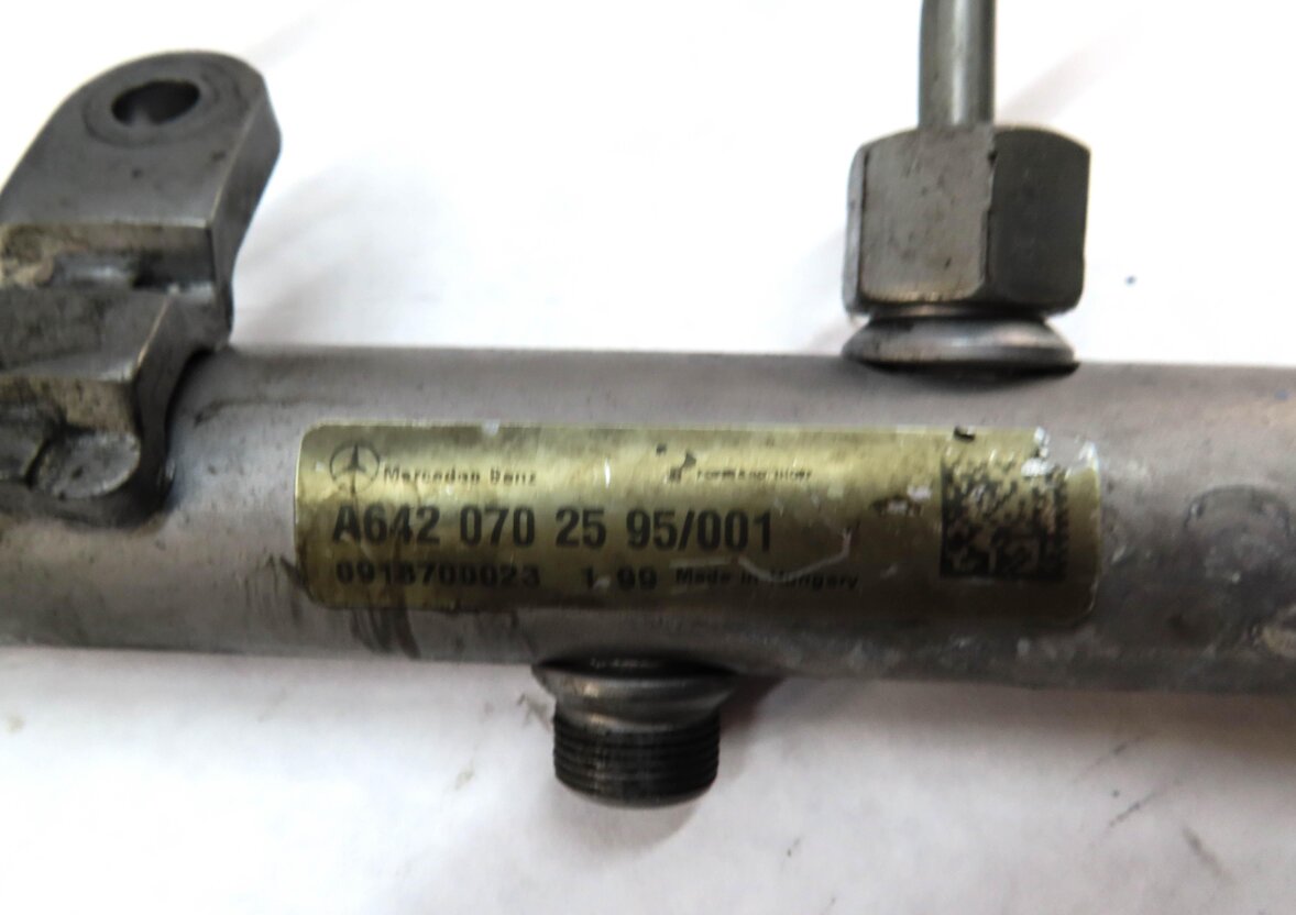 Thumbnail 8: 2010 MERCEDES GL350 X164 3.0L TURBO DIESEL ENGINE OM642 FUEL RAIL SET2 w/ LINES