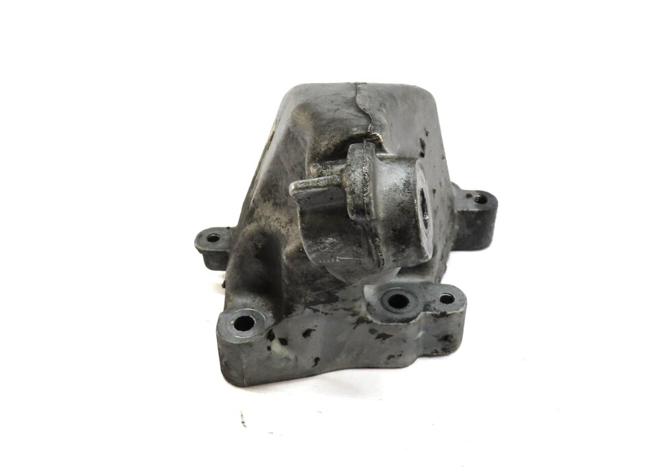Thumbnail 2: 2010 MERCEDES GL350 (X164) 3.0L TURBO DIESEL (OM642) RIGHT ENGINE MOUNT BRACKET