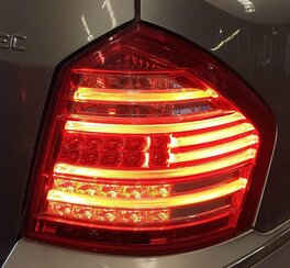 Thumbnail 2: 2010-2012 MB GL350 GL450 GL550 (X164) RIGHT PASSENGER TAILLIGHT BRAKE LIGHT LAMP