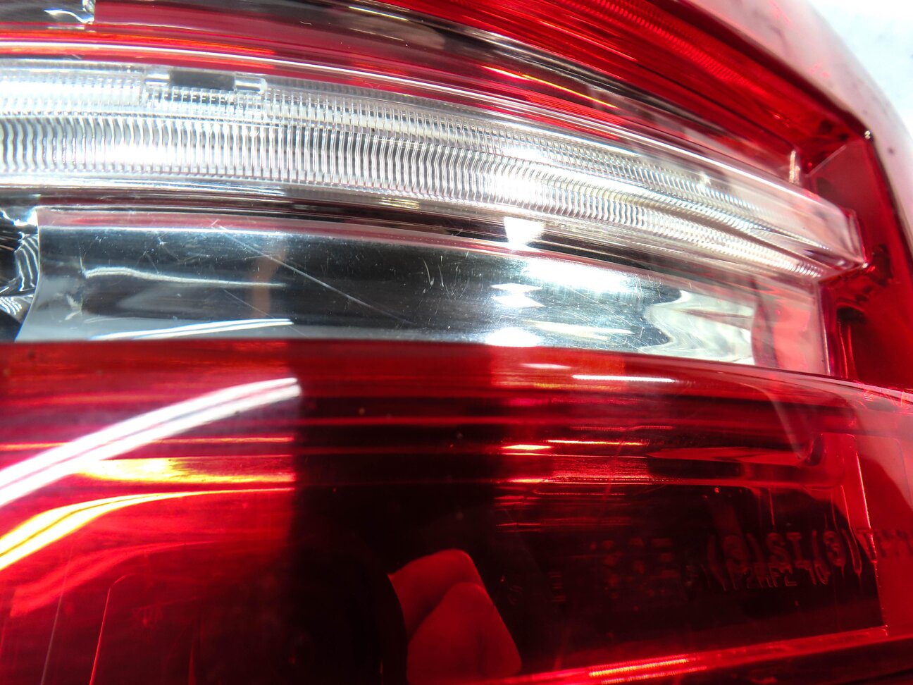 Thumbnail 7: 2010-2012 MB GL350 GL450 GL550 (X164) RIGHT PASSENGER TAILLIGHT BRAKE LIGHT LAMP