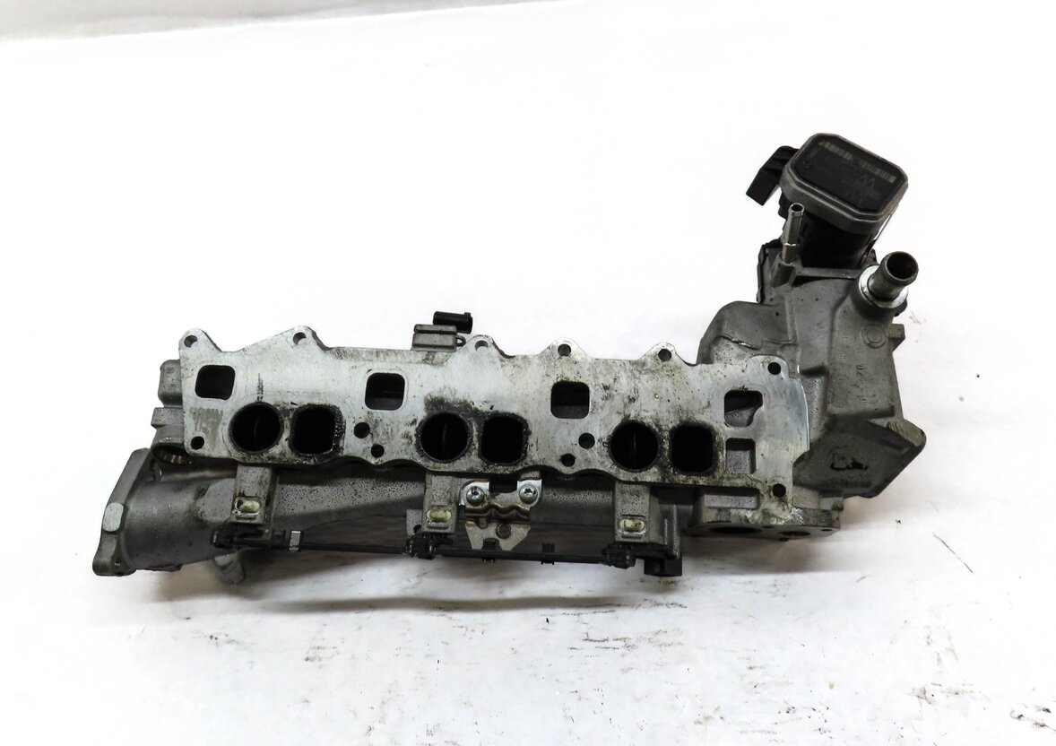 Thumbnail 4: 09-13 MERCEDES GL ML R (W164 W251 X164) 3.0L OM642 DIESEL LEFT INTAKE MANIFOLD