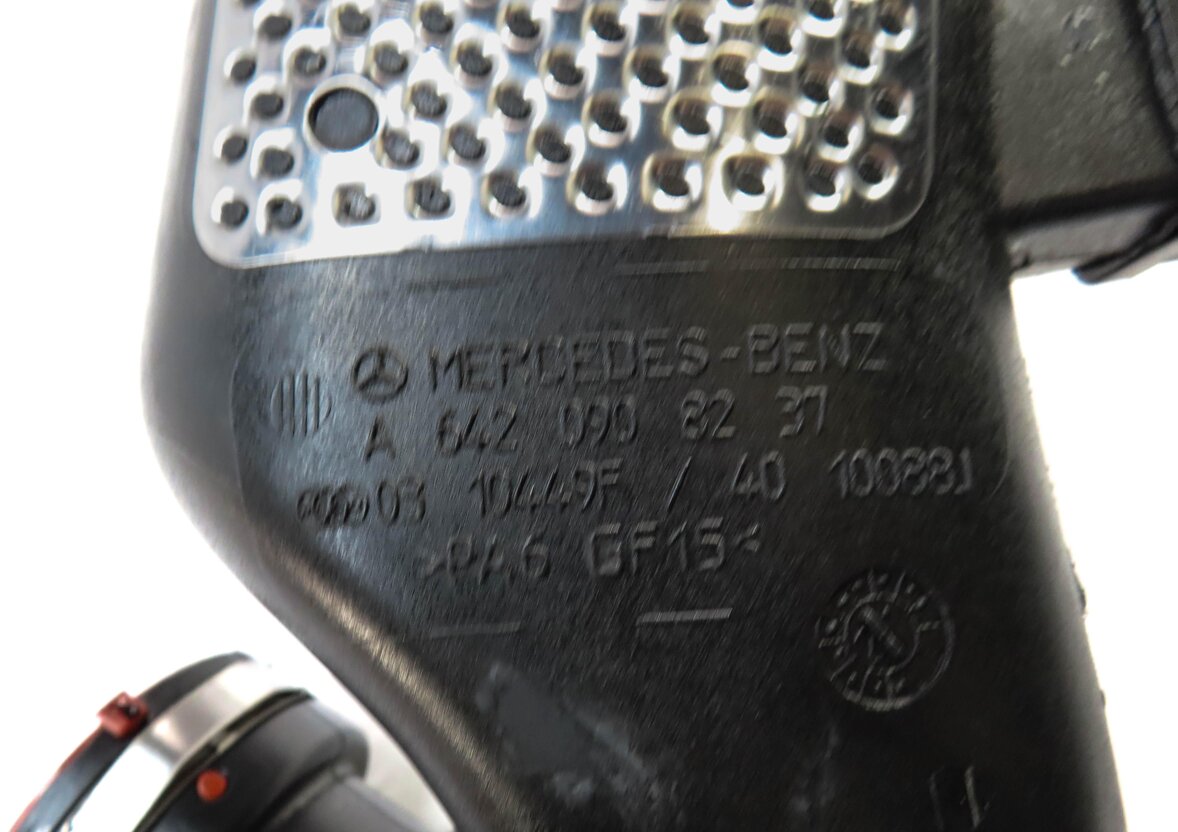 Thumbnail 6: 07-13 E350 MERCEDES GL320 GL350 ML320 ML350 R350 - DIESEL MASS AIR FLOW SENSOR