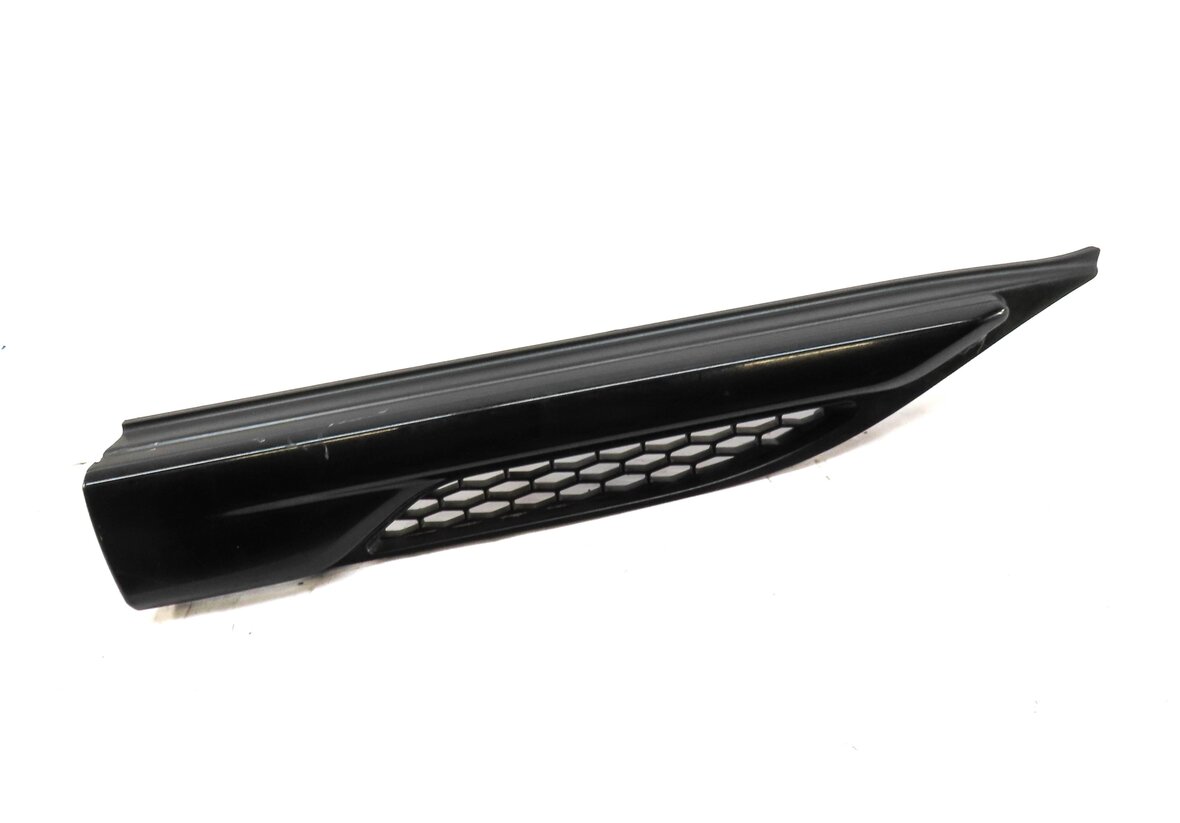 Thumbnail 2: 2012 LAND RANGE ROVER EVOQUE FRONT RIGHT PASSENGER FENDER AIR VENT GRILLE