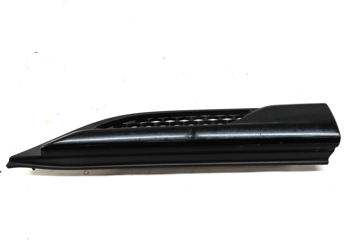 Thumbnail 3: 2012 LAND RANGE ROVER EVOQUE FRONT RIGHT PASSENGER FENDER AIR VENT GRILLE