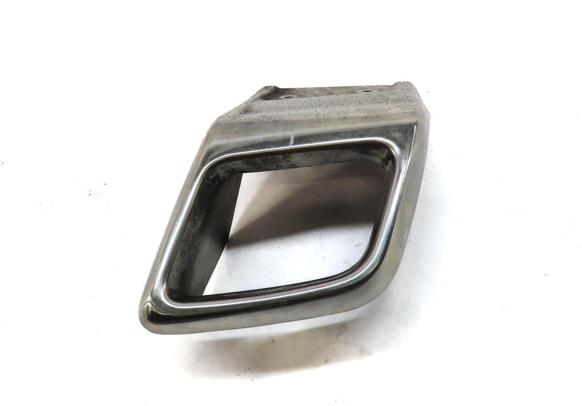 Thumbnail 2: 2012-2017 RANGE ROVER EVOQUE (L538) LEFT DRIVER REAR EXHAUST TIP TRIM (SILVER)