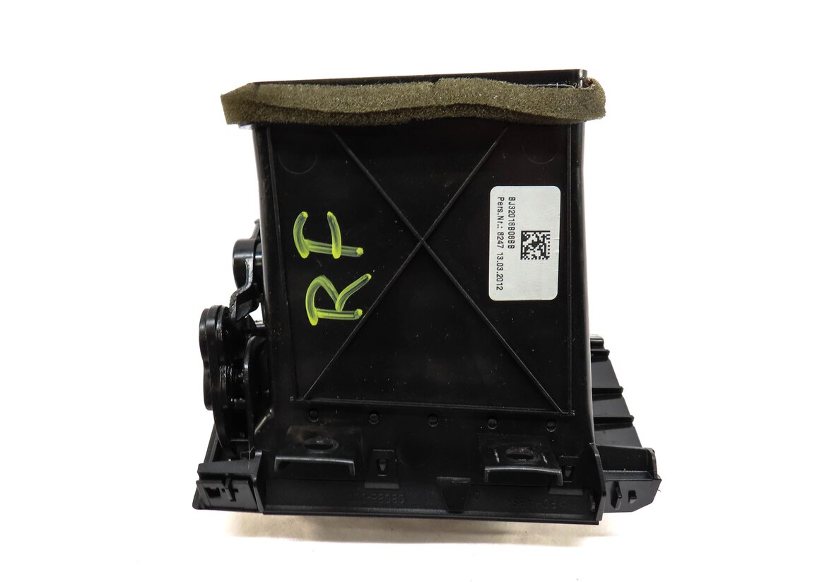 Thumbnail 4: 2012 LAND RANGE ROVER EVOQUE FRONT RIGHT PASSENGER OUTER DASH AC HEATER AIR VENT