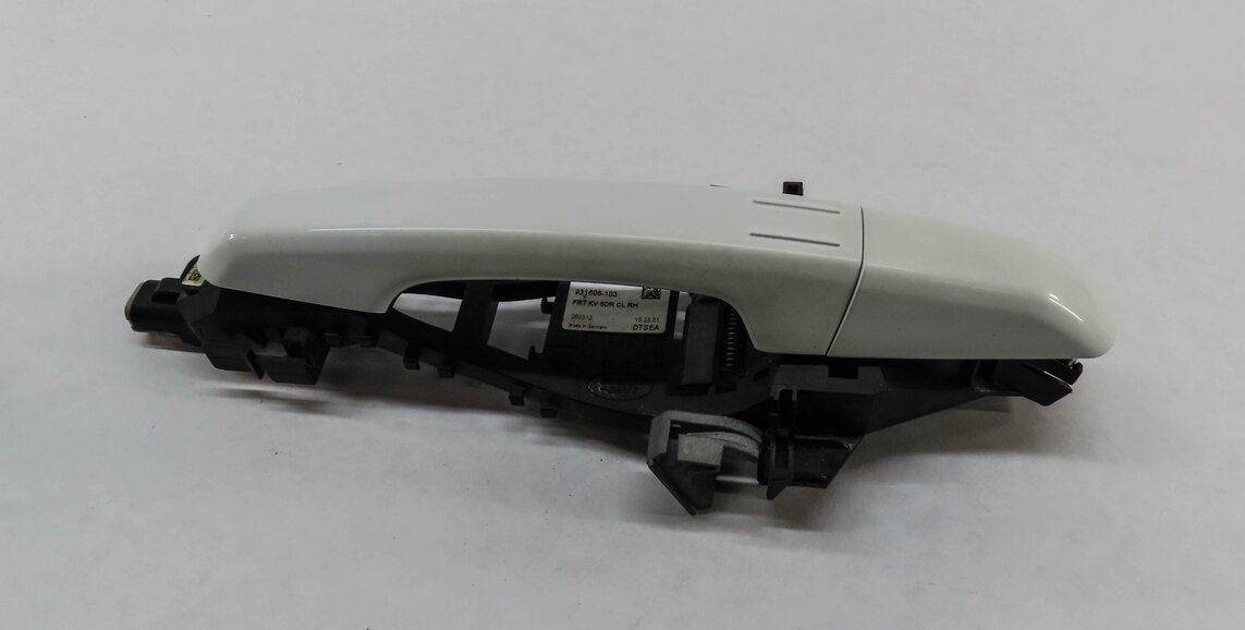 Thumbnail 2: 12-17 RANGE ROVER SPORT EVOQUE (L405 L494) RIGHT FRONT PASSIVE DOOR HANDLE WHITE