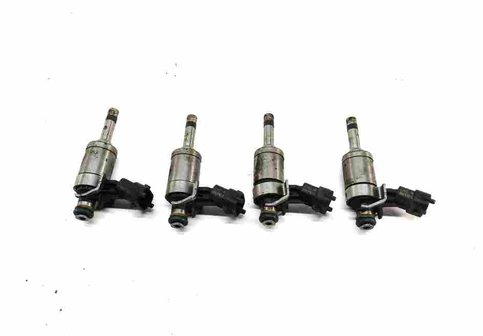 Thumbnail 2: 12-17 LR2 DISCOVERY SPORT RANGE ROVER EVOQUE (L538 L550) 2.0L FUEL INJECTOR SET