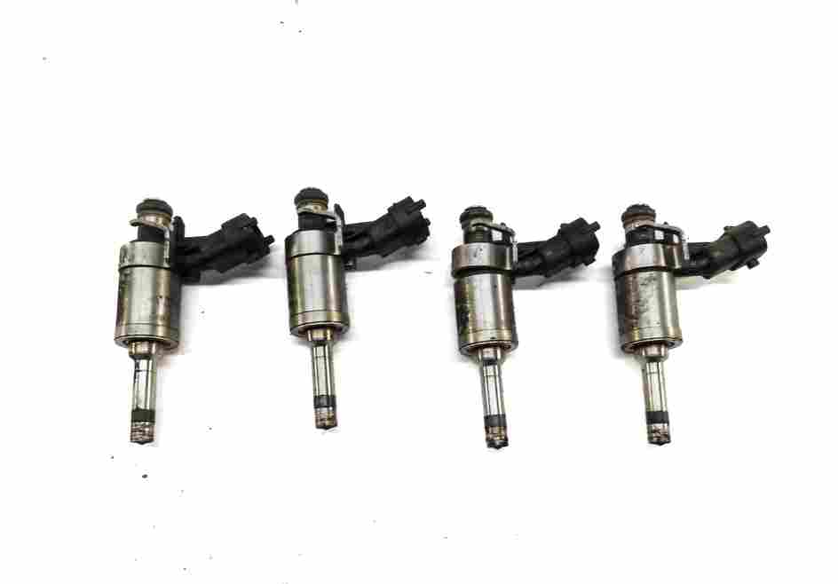 Thumbnail 3: 12-17 LR2 DISCOVERY SPORT RANGE ROVER EVOQUE (L538 L550) 2.0L FUEL INJECTOR SET
