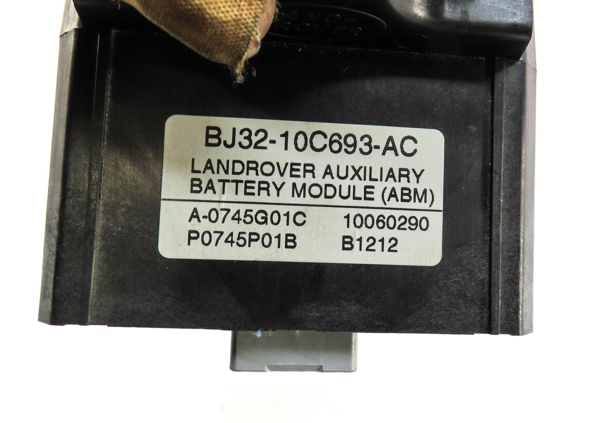 Thumbnail 5: 2012 LAND RANGE ROVER EVOQUE AUXILIARY BATTERY w/ MOUNT BRACKET BJ3210C693AC