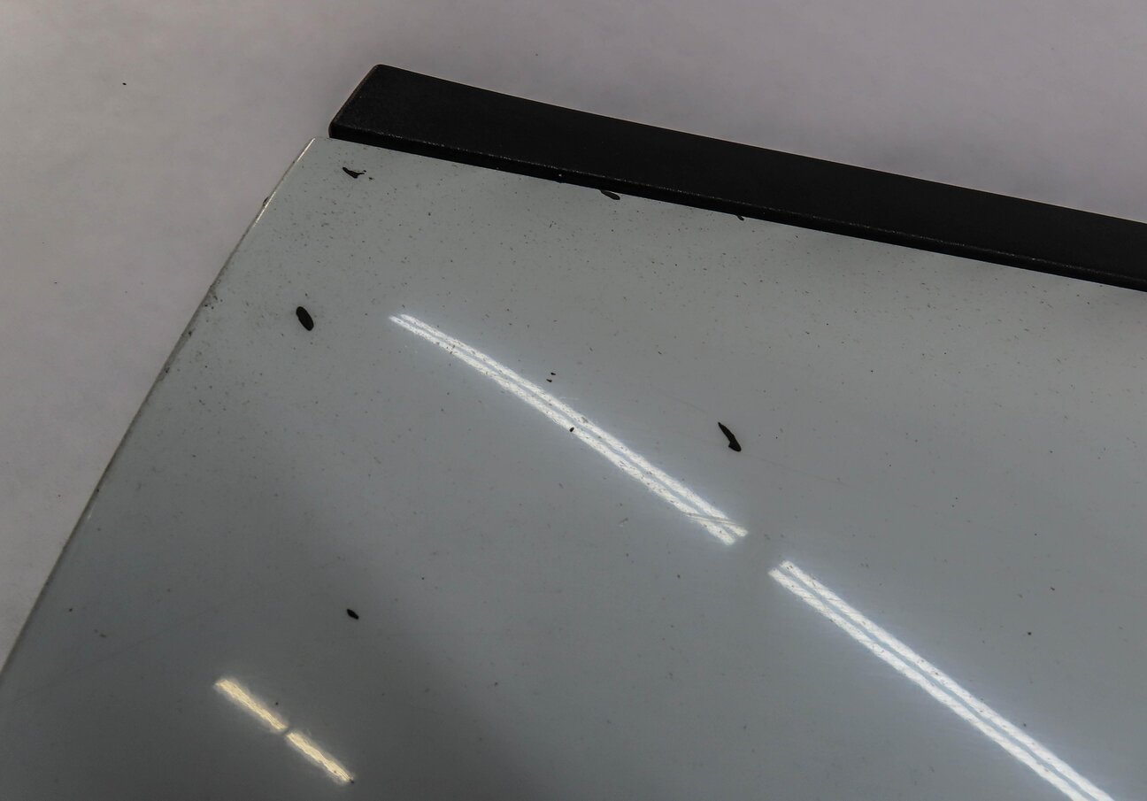 Thumbnail 8: 12 LAND RANGE ROVER EVOQUE FRONT RIGHT PASSENGER LOWER DOOR TRIM MOULDING WHITE
