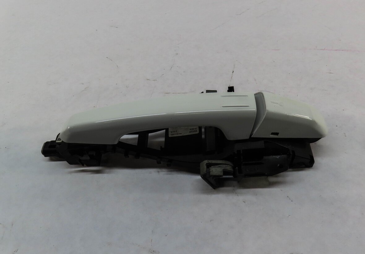 Thumbnail 2: 12-17 RANGE ROVER SPORT EVOQUE (L405 L494 L538) DRIVER PASSIVE DOOR HANDLE WHITE