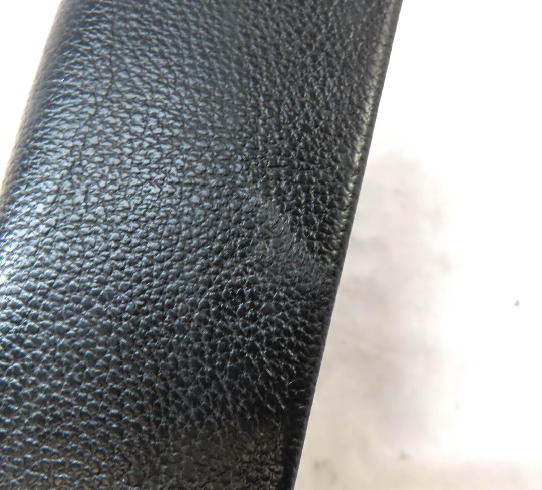 Thumbnail 7: 2012-2015 RANGE ROVER EVOQUE (L538) FRONT CENTER CONSOLE ARMREST LID (BLACK)