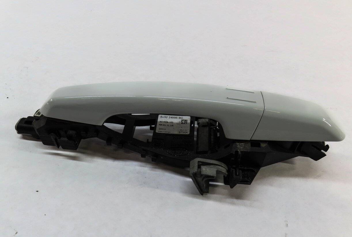 Thumbnail 2: 12-17 RANGE ROVER SPORT EVOQUE (L405 L494) LEFT REAR PASSIVE DOOR HANDLE (WHITE)