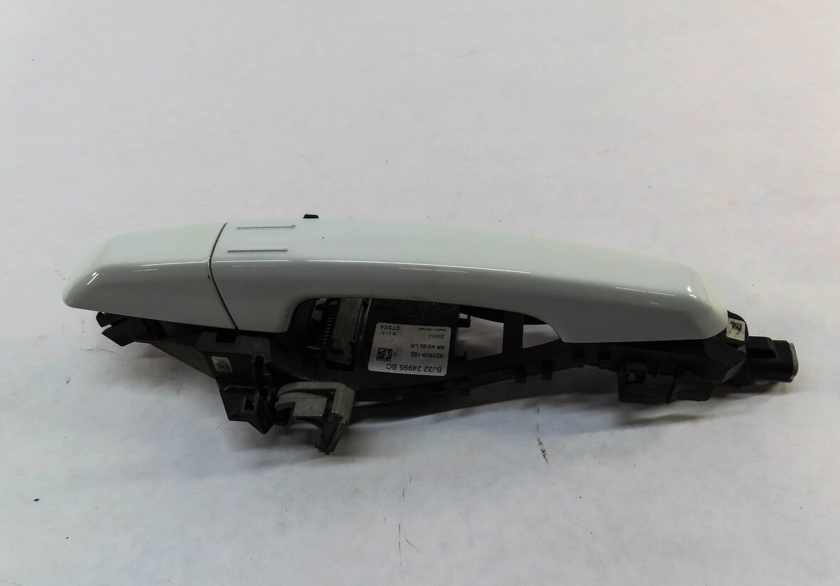 Thumbnail 3: 12-17 RANGE ROVER SPORT EVOQUE (L405 L494) LEFT REAR PASSIVE DOOR HANDLE (WHITE)