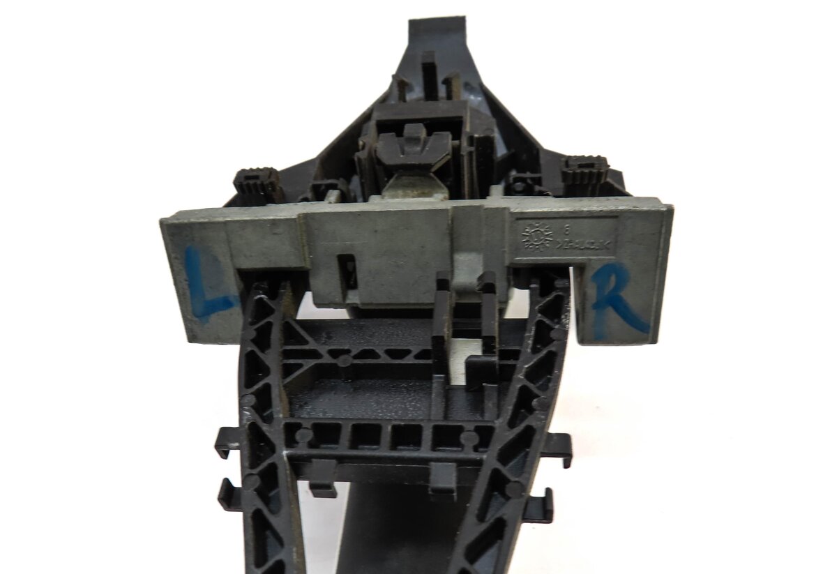 Thumbnail 5: 12-17 RANGE ROVER SPORT EVOQUE (L405 L494) LEFT REAR PASSIVE DOOR HANDLE (WHITE)