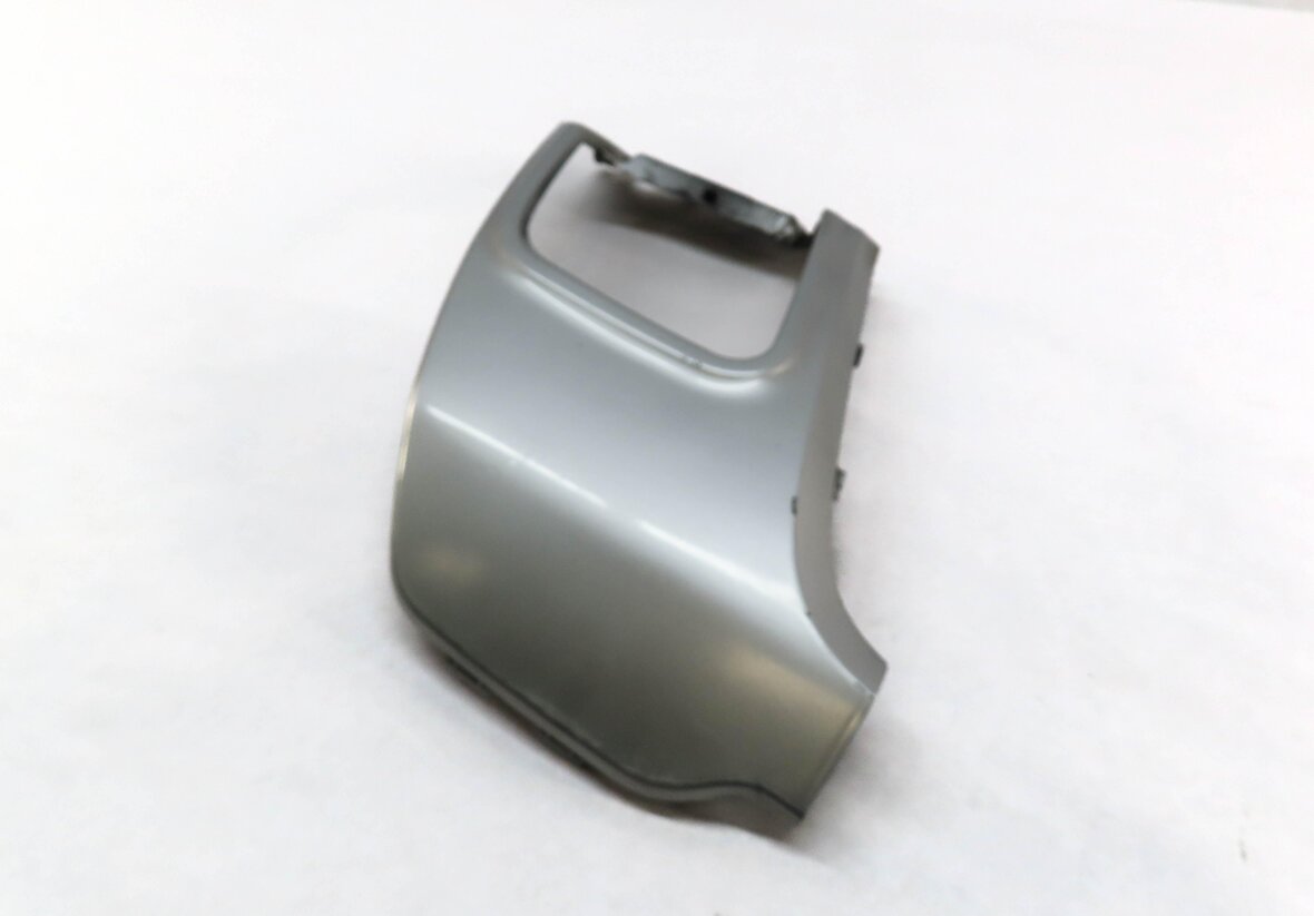 2012 LAND RANGE ROVER EVOQUE REAR RIGHT EXHAUST MUFFLER SURROUND TRIM SILVER