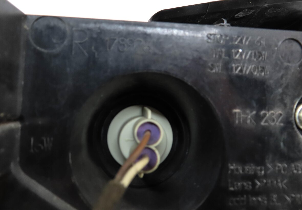Thumbnail 7: 2012-2015 RANGE ROVER EVOQUE (L538) RIGHT PASSENGER TAILLIGHT BRAKE LIGHT LAMP
