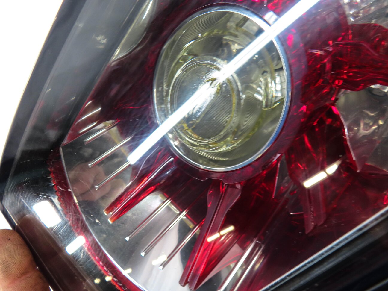 Thumbnail 9: 2012-2015 RANGE ROVER EVOQUE (L538) RIGHT PASSENGER TAILLIGHT BRAKE LIGHT LAMP