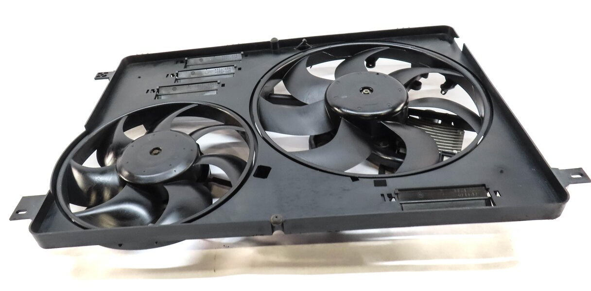 Thumbnail 2: 12-17 LR2 DISCOVERY SPORT RANGE ROVER EVOQUE (L538 L550) RADIATOR COOLING FAN