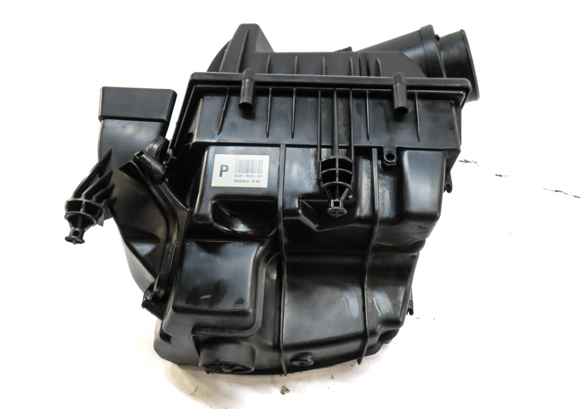 Thumbnail 4: 2012-2013 RANGE ROVER EVOQUE (L538) AIR FILTER BOX AIR CLEANER HOUSING